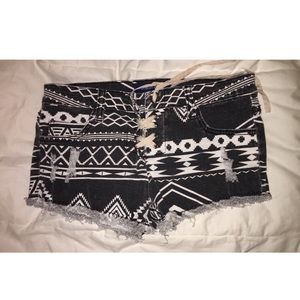 Ocean drive black and white shorts